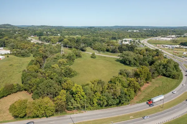 1 Hampshire Pike, Columbia, TN 38401