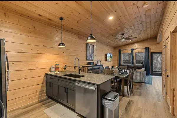819 S New Era Rd, Sevierville, TN 37862
