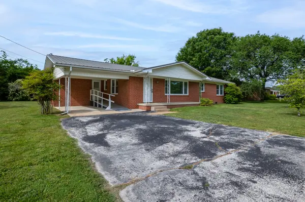 819 Murrey Dr, Pulaski, TN 38478