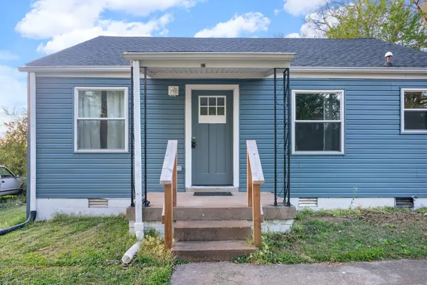 37 Maple St, Clarksville, TN 37042
