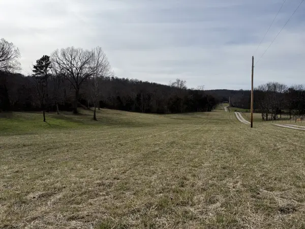 4361 Dark Hollow Rd, Mcminnville, TN 37110
