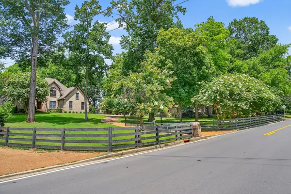 3465 Carothers Pkwy, Franklin, TN 37064