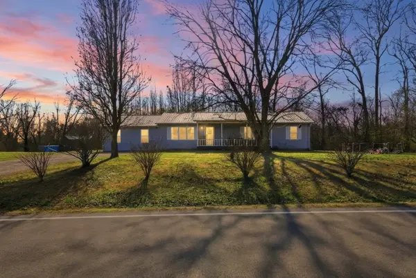 105 Farris Creek Bridge Rd, Belvidere, TN 37306