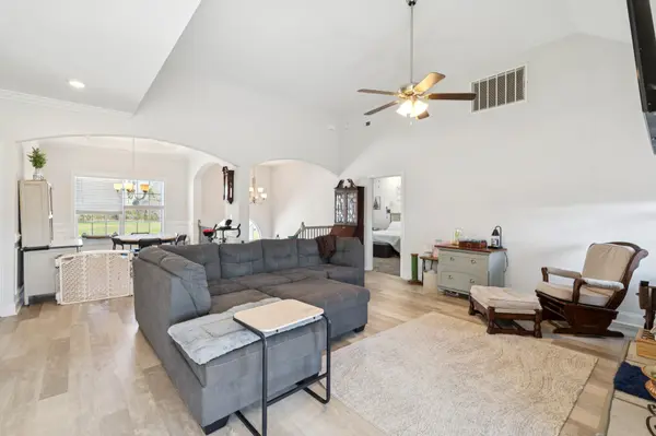 1568 Ellie Piper Cir, Clarksville, TN 37043