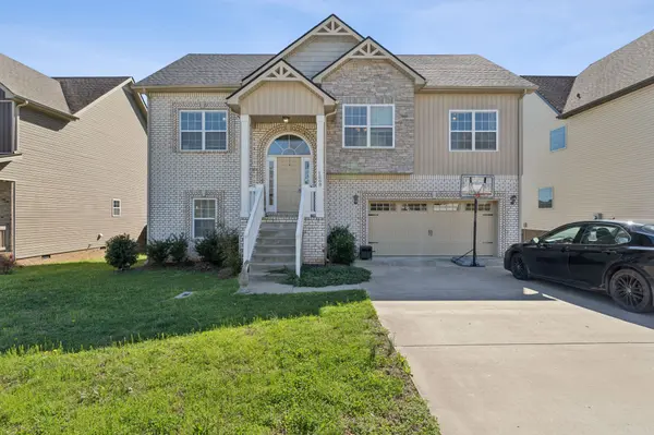 1568 Ellie Piper Cir, Clarksville, TN 37043