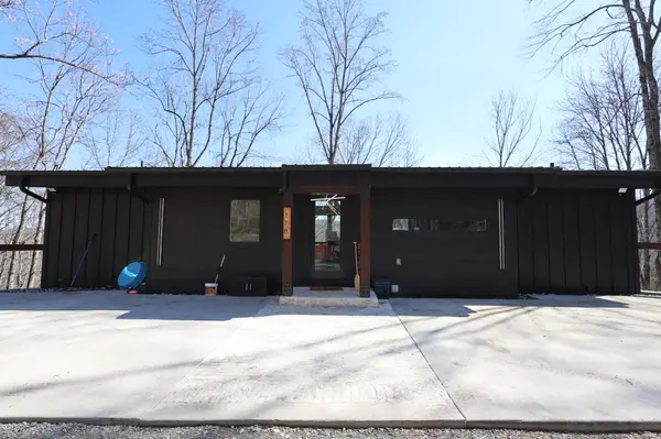178 Mullican Dr, Smithville, TN 37166