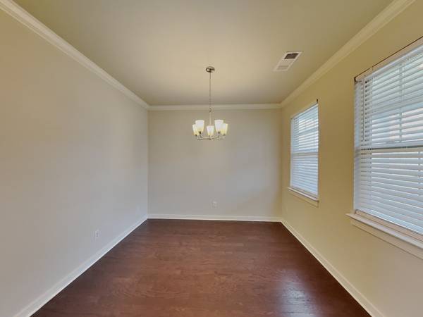 4937 Kingdom Dr, Murfreesboro, TN 37128