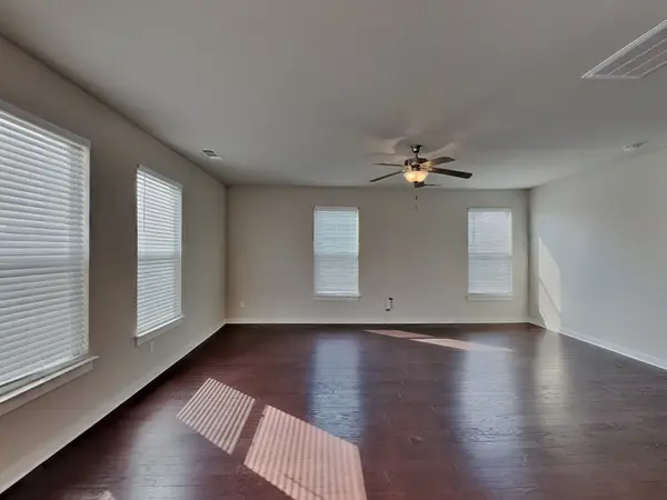 4937 Kingdom Dr, Murfreesboro, TN 37128