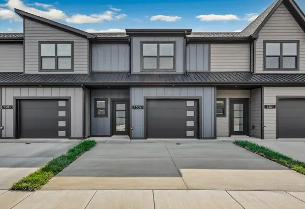 1302 Jonathan Wade Circle, Clarksville, TN 37043