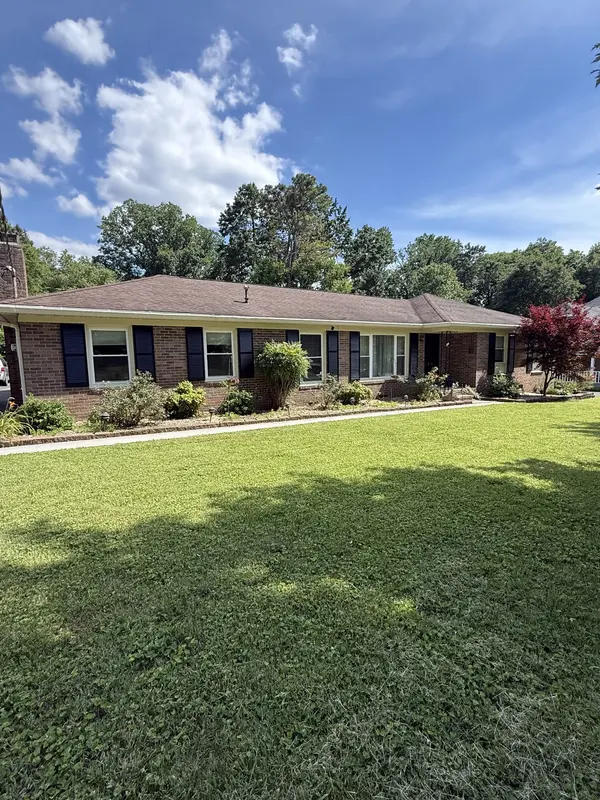 106 Millbrooke Dr, Hopkinsville, KY 42240