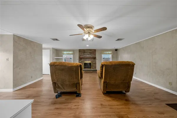 106 Millbrooke Dr, Hopkinsville, KY 42240
