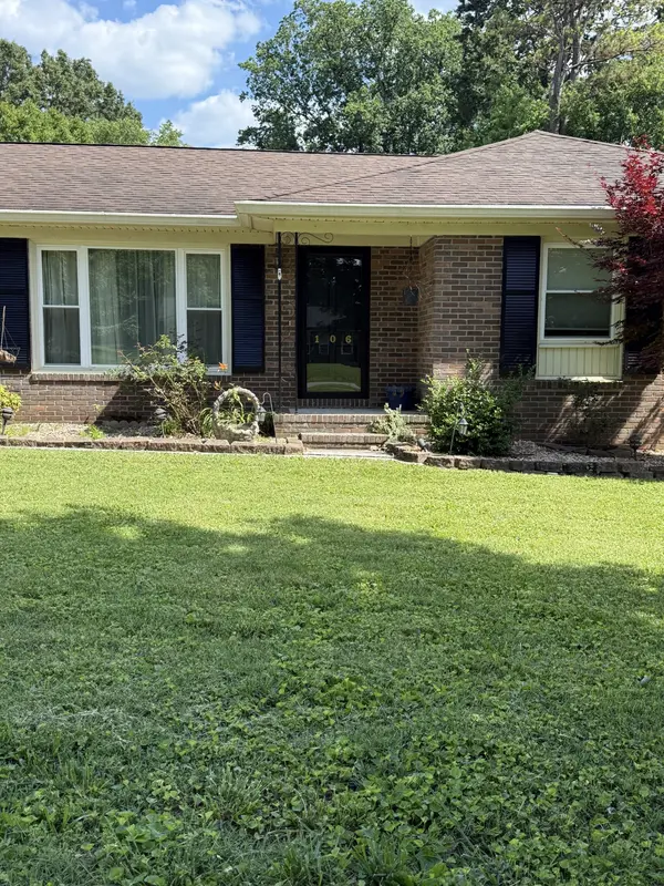 106 Millbrooke Dr, Hopkinsville, KY 42240