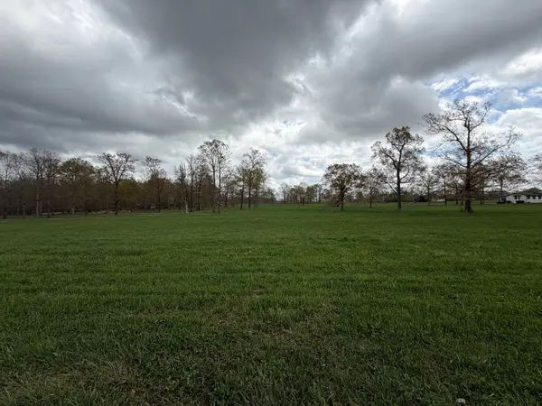 2 Ledford Mill Lane, Normandy, TN 37360