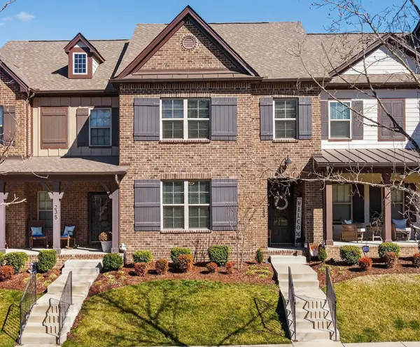 233 Claremont Ct, Gallatin, TN 37066