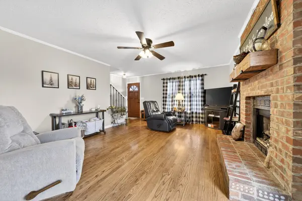 3146 Old Greenbrier Pike, Greenbrier, TN 37073