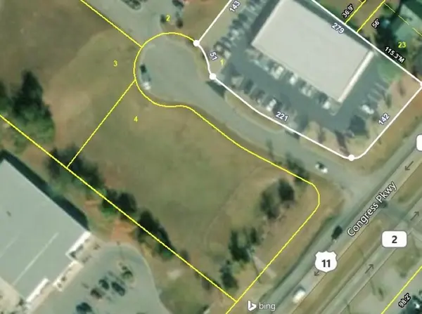 4 Congress Parkway #NW, Athens, TN 37303