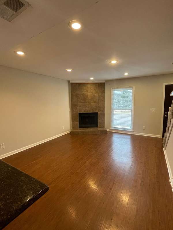 724 Due West Ave #N #D, Madison, TN 37115