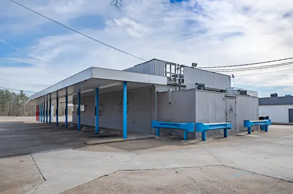 435 E Main St, Hohenwald, TN 38462