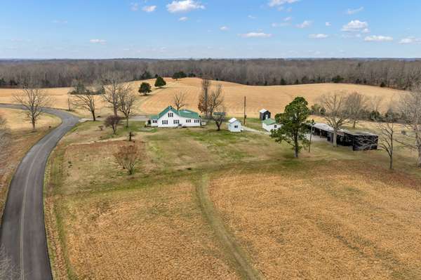 165 Wilson Hollow Road, Dickson, TN 37055