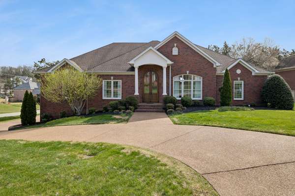 301 Fountainbrooke Dr, Brentwood, TN 37027