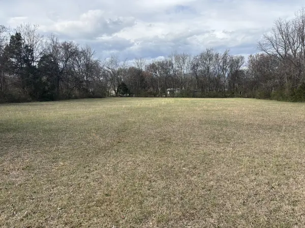 111 Eatherly Dr, Lebanon, TN 37087