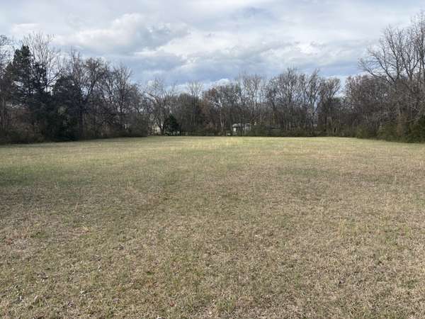 111 Eatherly Dr, Lebanon, TN 37087