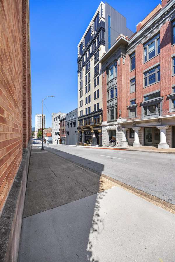 117 E 7th Street, Chattanooga, TN 37402