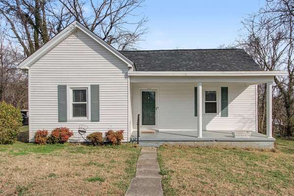 704 Fleming St, Columbia, TN 38401