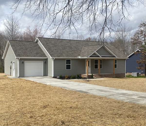 81 Lighthouse Dr, Summertown, TN 38483