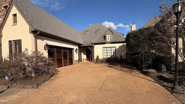 3118 OAKLEIGH MANOR CV, Germantown, TN 38138