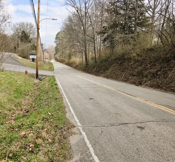 241 Stigall St, Camden, TN 38320