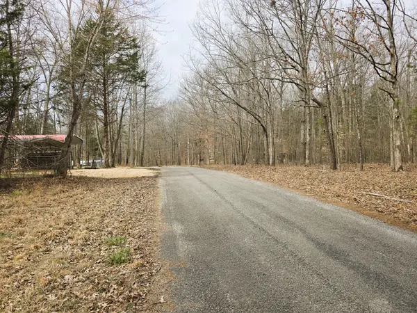 0 Hillcrest Ln, Big Sandy, TN 38221