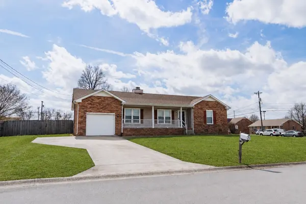 1000 Monica Dr, Clarksville, TN 37042