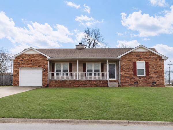 1000 Monica Dr, Clarksville, TN 37042
