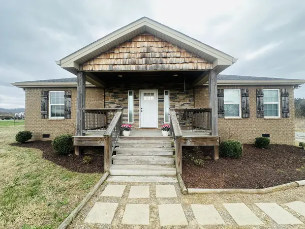 150 E Harris Rd, Bethpage, TN 37022
