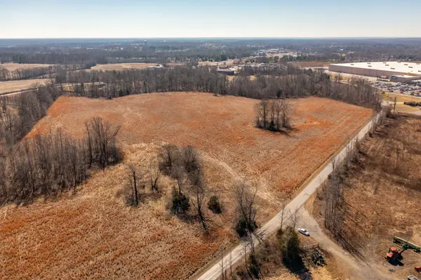 1 York Rd, Pleasant View, TN 37146
