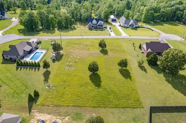 594 Double Eagle Dr, Summertown, TN 38483