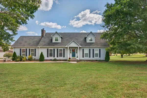 201 Chadwick Dr, Fayetteville, TN 37334
