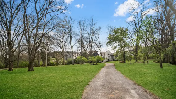 5665 Valley View Rd, Brentwood, TN 37027