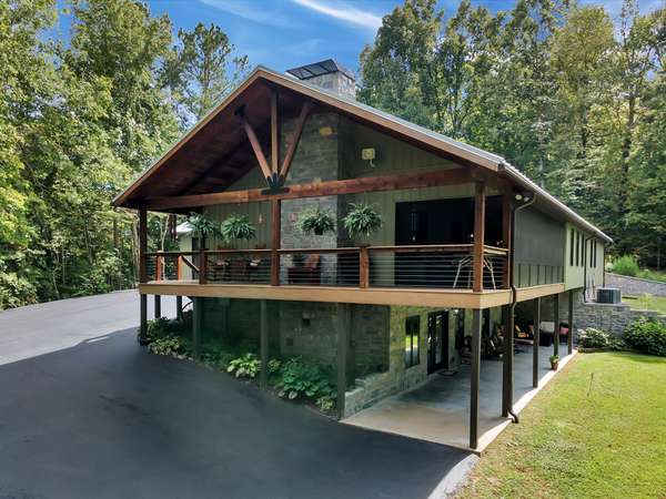 262 Brushy Rd, Centerville, TN 37033