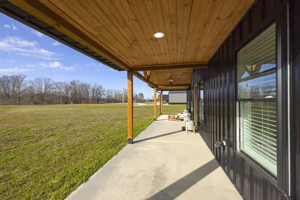 154 N Old Military Rd, Summertown, TN 38483