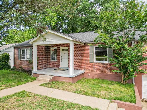 1204 Rolling Fields Dr, Columbia, TN 38401