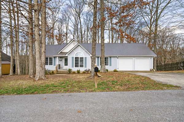 1703 Perimeter Dr, Jamestown, TN 38556
