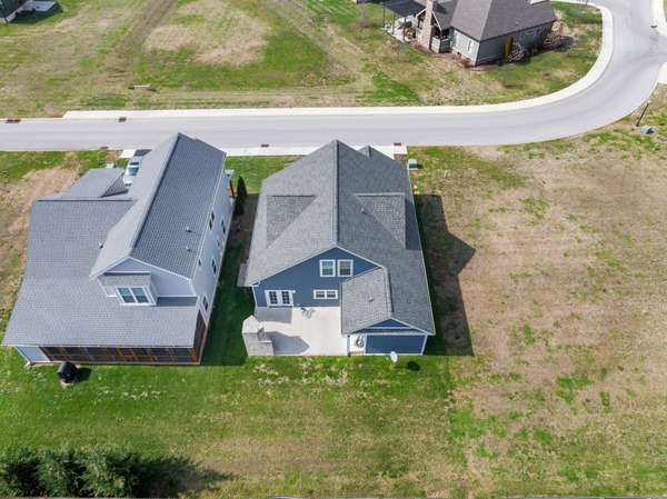 203 Campfire Ct, Winchester, TN 37398