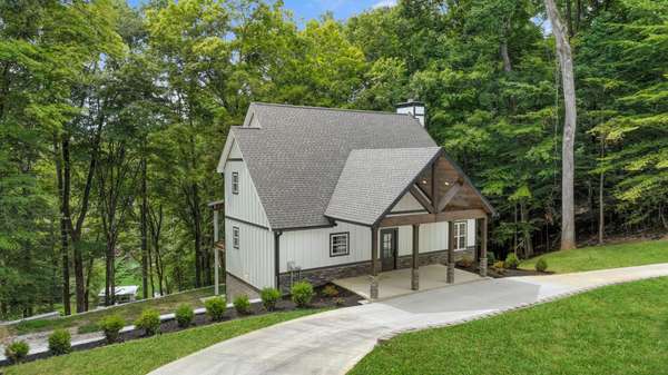 1530 Ridgeview Run, Lynchburg, TN 37352