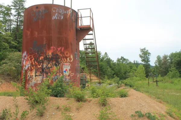 1 Straight Fork Road, Huntsville, TN 37756