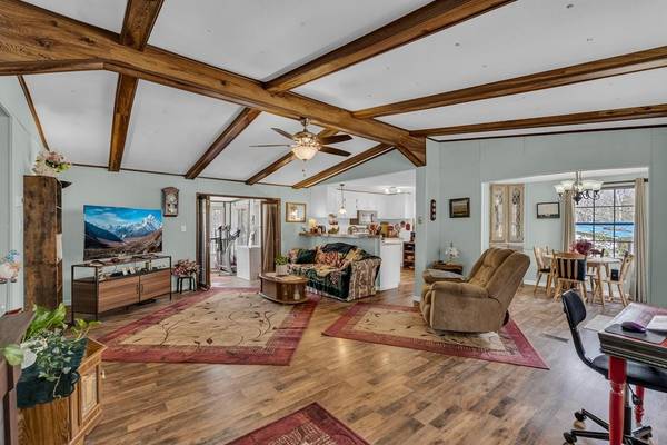 329 Rugby Rd, Crossville, TN 38558