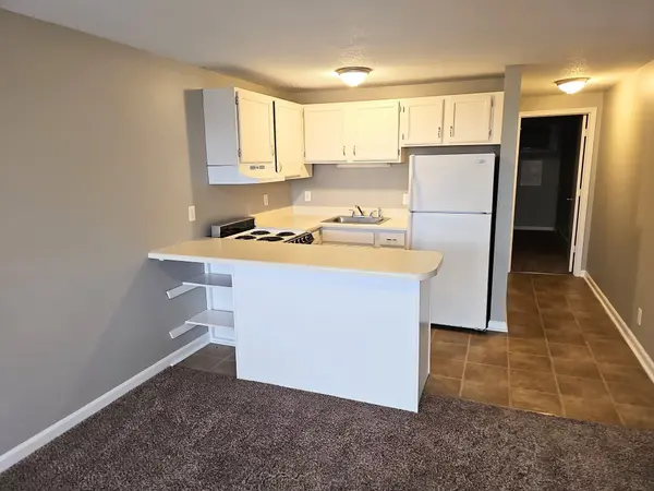 437 N 1st St, Clarksville, TN 37040