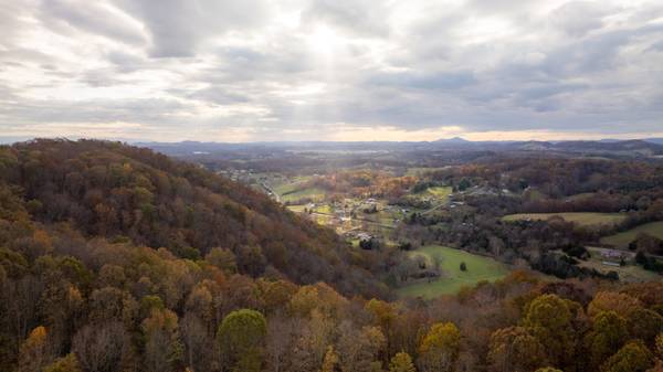 544 Ethel Beard Rd, Blountville, TN 37617