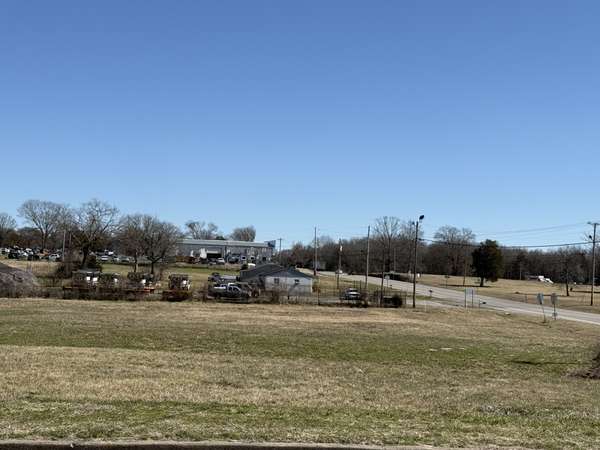 0 Highway 64 #E, Shelbyville, TN 37160